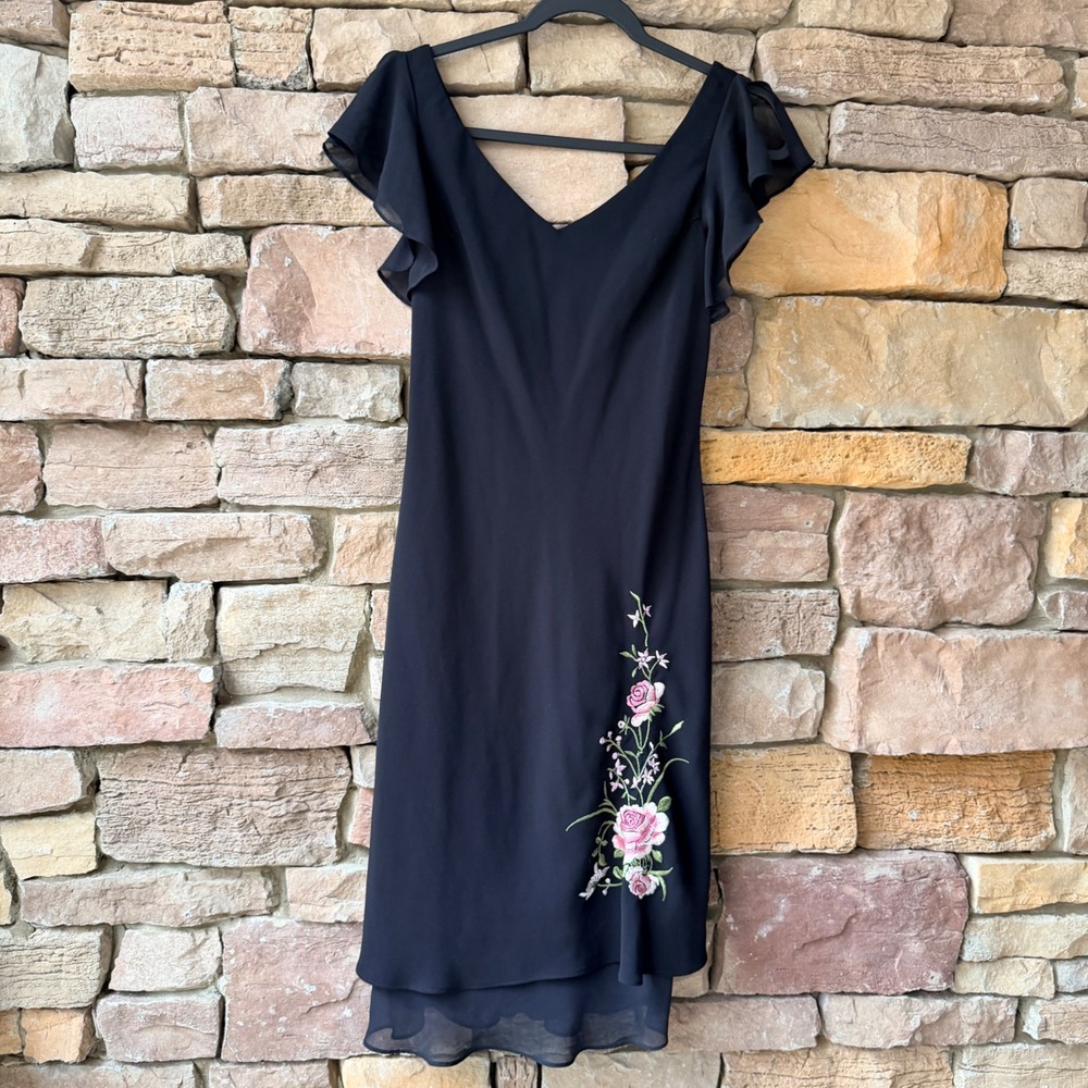 VTG Y2K Black Floral Embroidered Size 4 Dark Romantic Whimsy Goth Midi Dress